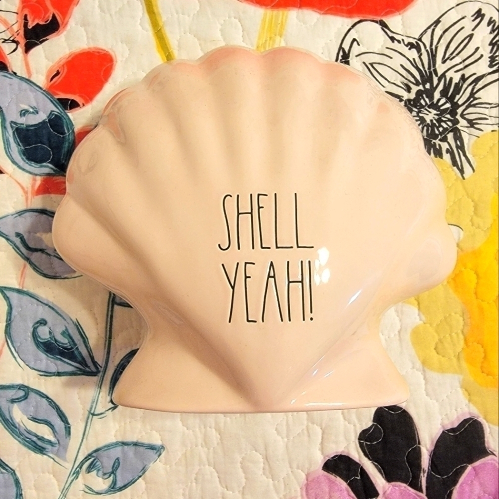NWOT Rae Dunn Decorative Shell